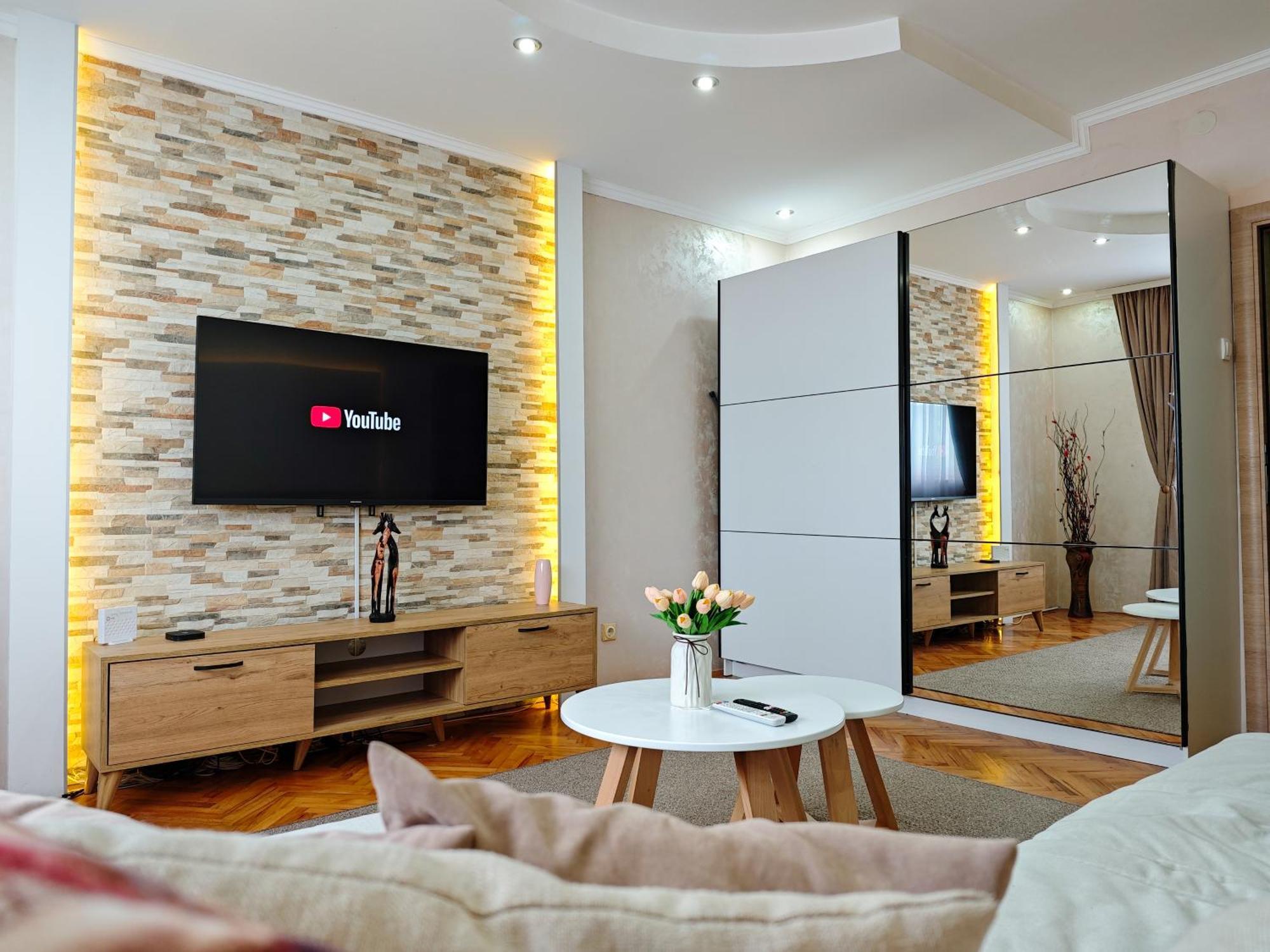 Apartman Julija Donji Milanovac Zewnętrze zdjęcie