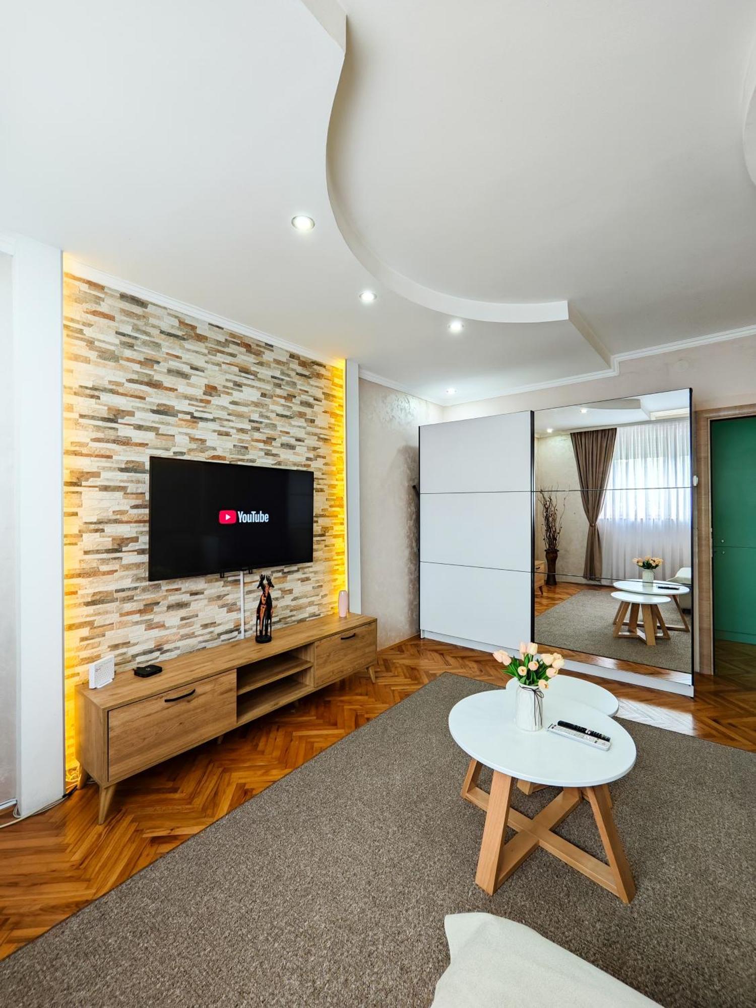 Apartman Julija Donji Milanovac Zewnętrze zdjęcie