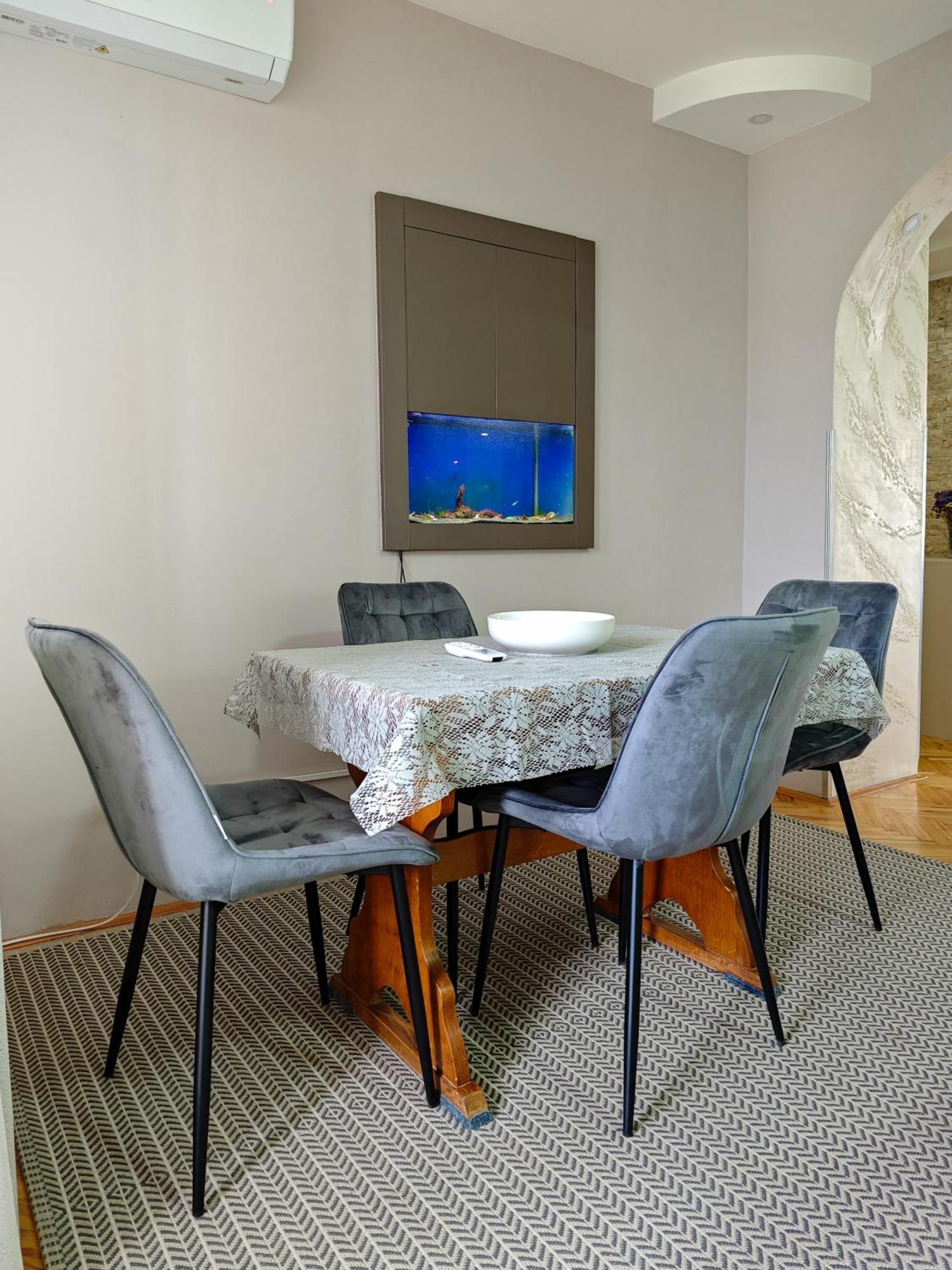Apartman Julija Donji Milanovac Zewnętrze zdjęcie